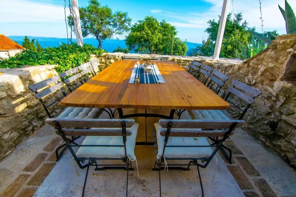 Villa 350m² in Croatia, Jelsa. Priced at 2500000€ rent photo-12