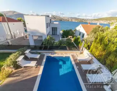 Buy in Croatia for 1800000€