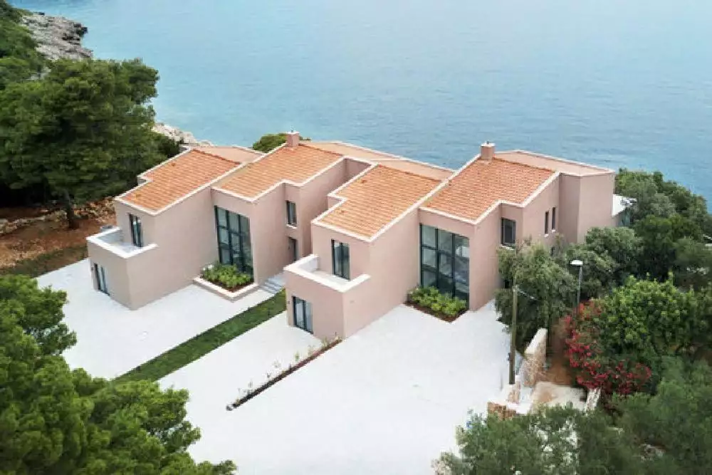 Villa 608m² in Croatia, Elafiti. Priced at 5000000€ rent photo-4