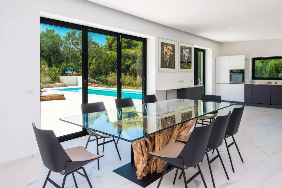 Villa 365m² in Croatia, Elafiti. Priced at 3500000€ rent photo-14
