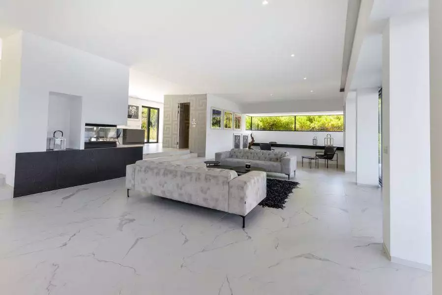 Villa 365m² in Croatia, Elafiti. Priced at 3500000€ rent photo-17