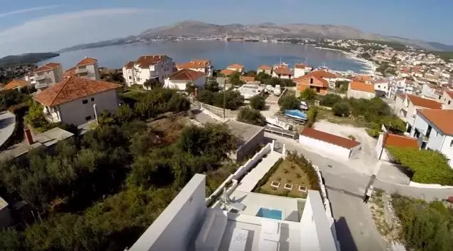 Villa 200m² in Croatia, Ciovo. Priced at 800000€ rent photo-14