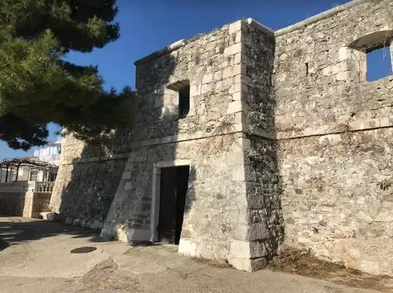 Villa 650m² in Croatia, Sucuraj. Priced at 1100000€ rent photo-1