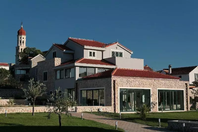 Villa 700m² in Croatia, Murter. Priced at 4700000€ rent photo-1
