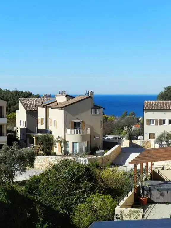 Hotels 600m² in Croatia, Premantura. Priced at 900000€ rent photo-10