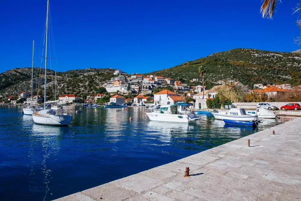 Villa 250m² in Croatia, Mokosica. Priced at 1300000€ rent photo-11
