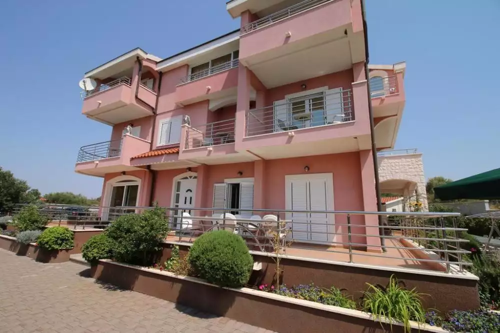 Hotels 650m² in Croatia, Primosten. Priced at 2200000€ rent photo-1