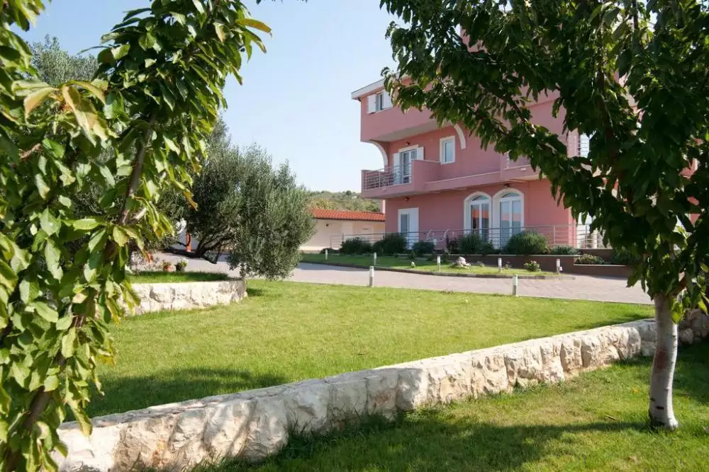 Hotels 650m² in Croatia, Primosten. Priced at 2200000€ rent photo-4