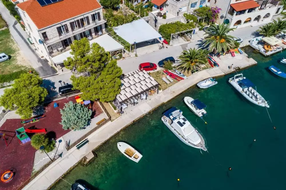 Hotels 825m² in Croatia, Dubrovnik. Priced at 1750000€ rent photo-2