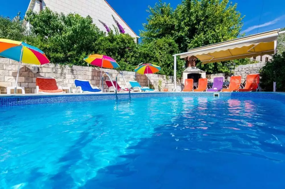 Hotels 825m² in Croatia, Dubrovnik. Priced at 1750000€ rent photo-4