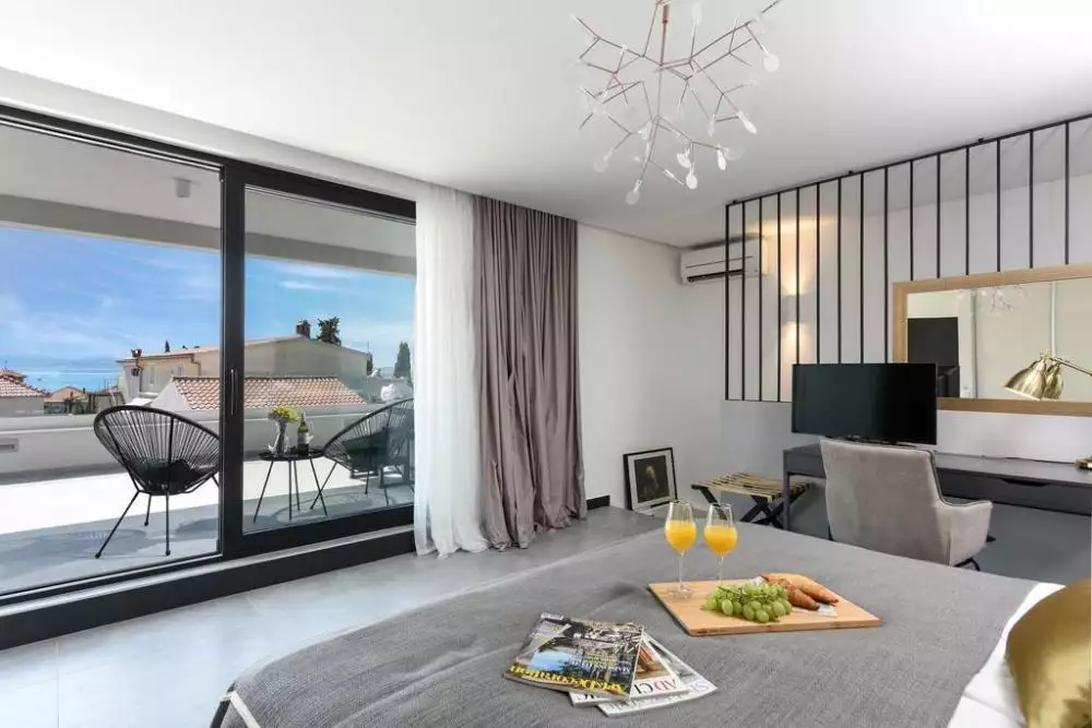 Villa 355m² in Croatia, Zadar. Priced at 2000000€ rent photo-12