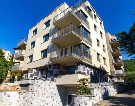 Hotels 3000m² in Croatia, Opatija. Priced at 11000000€ rent photo-1