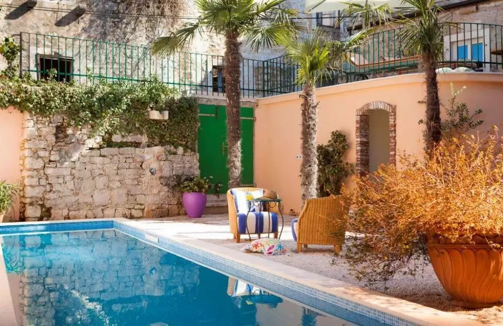 Villa 600m² in Croatia, Jelsa. Priced at 2500000€ rent photo-6