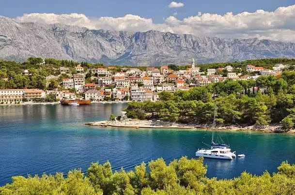 Villa 746m² in Croatia, Povlja. Priced at 1300000€ rent photo-1