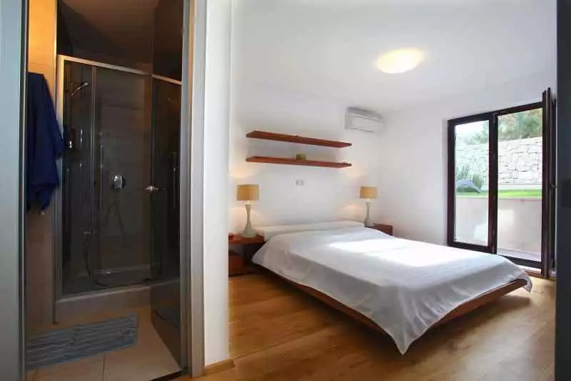 Villa 746m² in Croatia, Povlja. Priced at 1300000€ rent photo-9