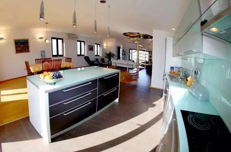 Villa 746m² in Croatia, Povlja. Priced at 1300000€ rent photo-14