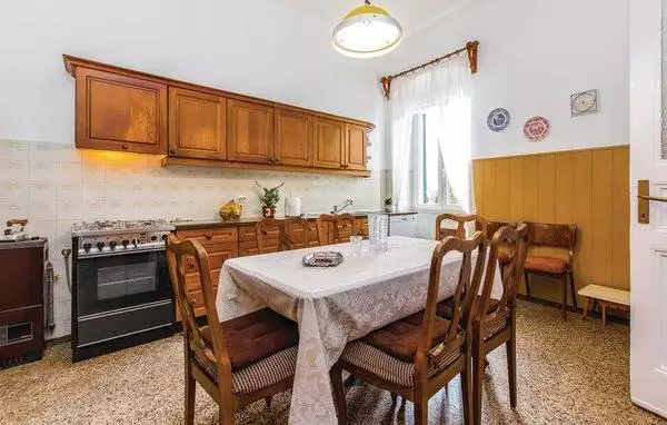 Villa 250m² in Croatia, Pecine. Priced at 700000€ rent photo-2
