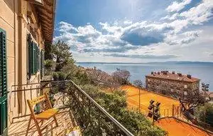 Villa 250m² in Croatia, Pecine. Priced at 700000€ rent photo-4