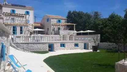 Villa 240m² in Croatia, Dobrinj. Priced at 699000€ rent photo-11