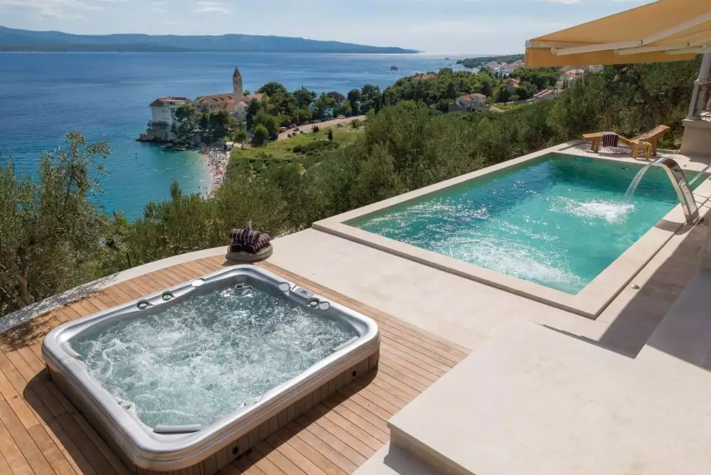 Villa 110m² in France, Beaulieu-sur-Mer. Priced at 2500000€ rent photo-3