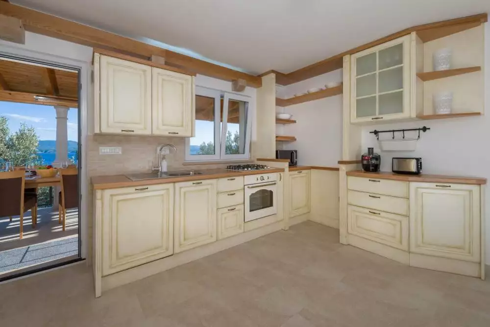 Villa 110m² in France, Beaulieu-sur-Mer. Priced at 2500000€ rent photo-12