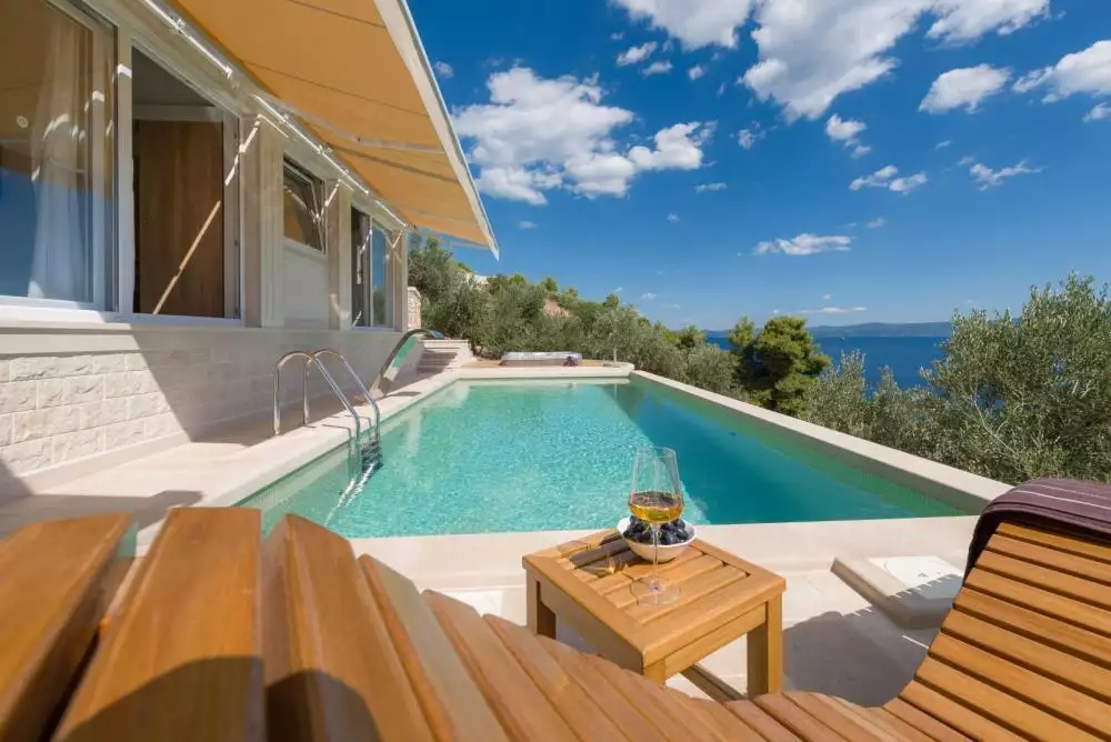 Villa 110m² in France, Beaulieu-sur-Mer. Priced at 2500000€ rent photo-16