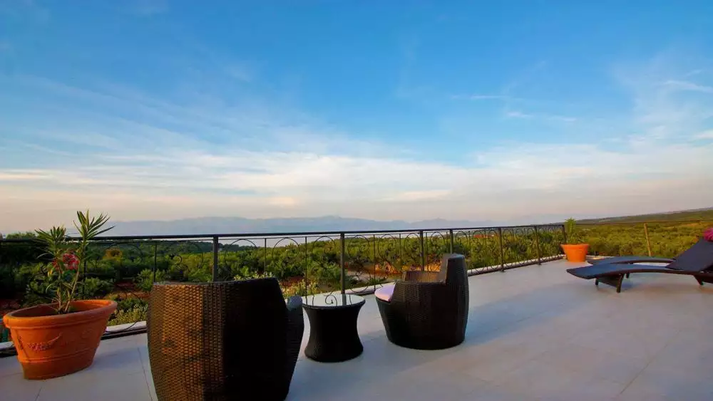 Villa 189m² in Croatia, Sutivan. Priced at 900000€ rent photo-1