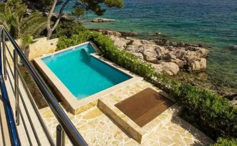 Villa 230m² in Croatia, Supetar. Priced at 1800000€ rent photo-2