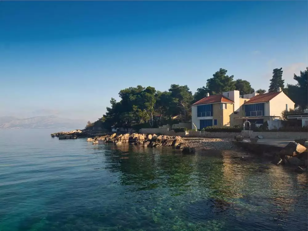 Villa 230m² in Croatia, Supetar. Priced at 1800000€ rent photo-3