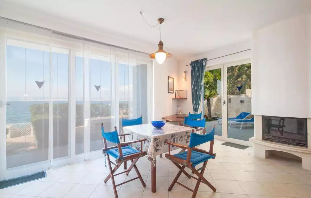 Villa 230m² in Croatia, Supetar. Priced at 1800000€ rent photo-19