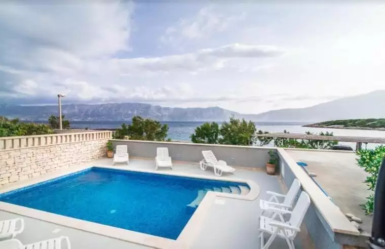 Hotels 399m² in Croatia, Povlja. Priced at 1100000€ rent photo-8