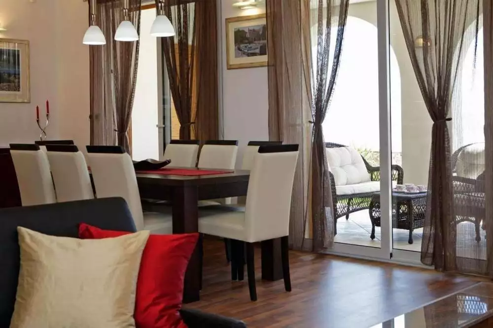 Villa 270m² in France, Beaulieu-sur-Mer. Priced at 2000000€ rent photo-7