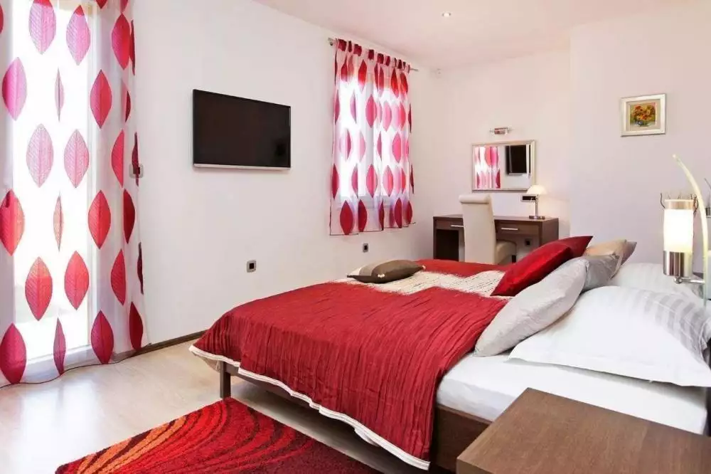 Villa 270m² in France, Beaulieu-sur-Mer. Priced at 2000000€ rent photo-8