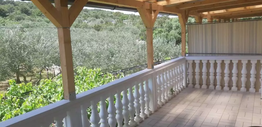 Hotels 626m² in Croatia, Slatine. Priced at 1450000€ rent photo-11