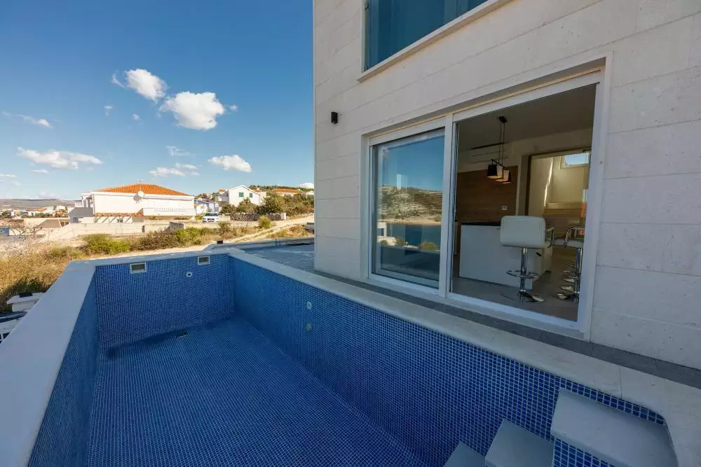 Villa 300m² in Croatia, Rogoznica. Priced at 1430000€ rent photo-5