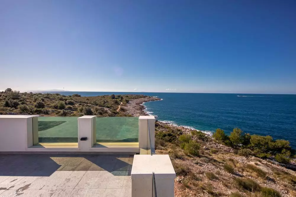 Villa 300m² in Croatia, Rogoznica. Priced at 1430000€ rent photo-11