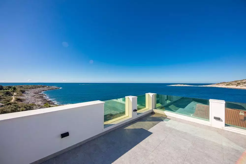 Villa 300m² in Croatia, Rogoznica. Priced at 1430000€ rent photo-13