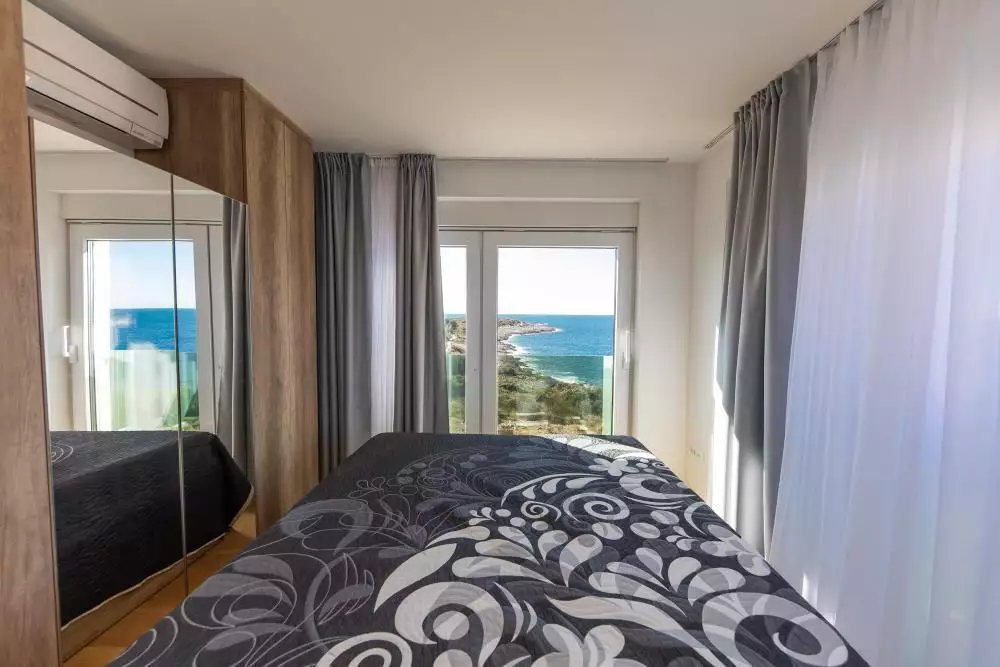 Villa 300m² in Croatia, Rogoznica. Priced at 1430000€ rent photo-19