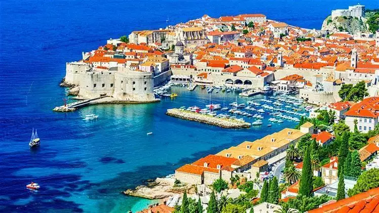 Hotels 450m² in Croatia, Dubrovnik. Priced at 3150000€ rent photo-15