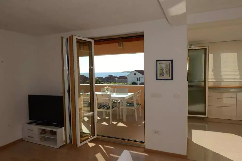 Villa 392m² in Croatia, Petrcane. Priced at 800000€ rent photo-14