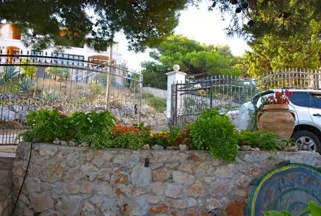 Hotels 700m² in Croatia, Murter. Priced at 1300000€ rent photo-12