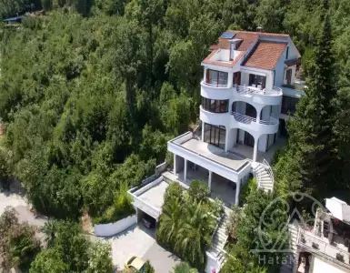 Buy in Croatia for 1800000€