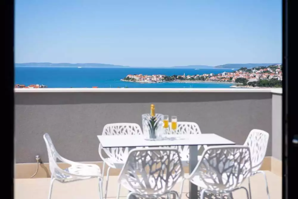 Villa 385m² in Croatia, Strozanac. Priced at 1375000€ rent photo-4