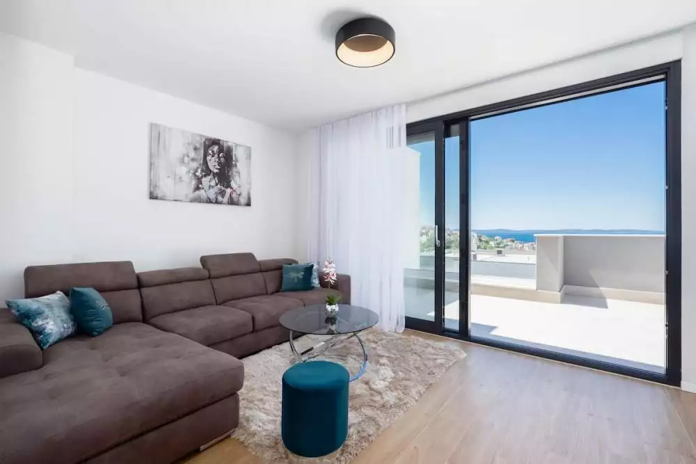 Villa 385m² in Croatia, Strozanac. Priced at 1375000€ rent photo-17