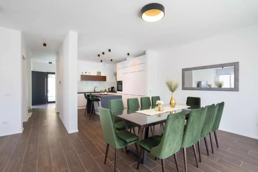 Villa 385m² in Croatia, Strozanac. Priced at 1375000€ rent photo-21