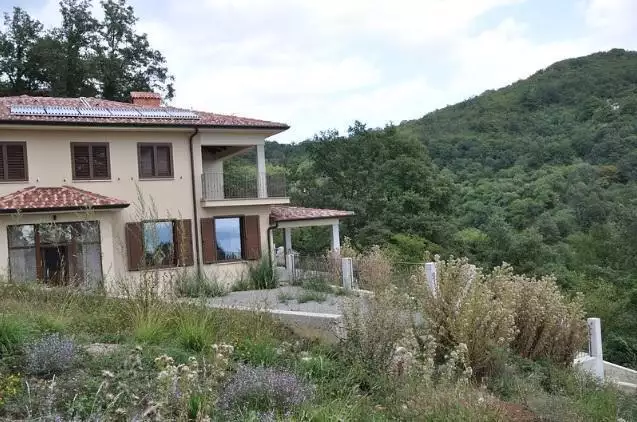 Villa 550m² in Croatia, Veprinac. Priced at 990000€ rent photo-11