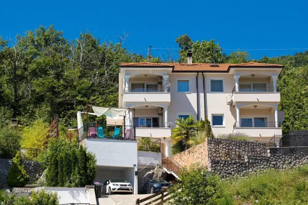 Villa 267m² in Croatia, Lovran. Priced at 800000€ rent photo-4