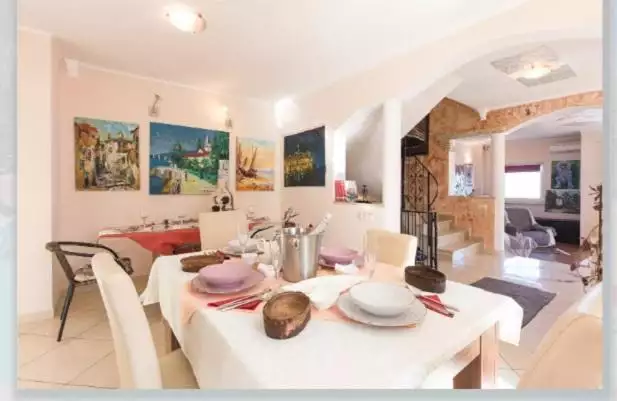 Villa 267m² in Croatia, Lovran. Priced at 800000€ rent photo-13