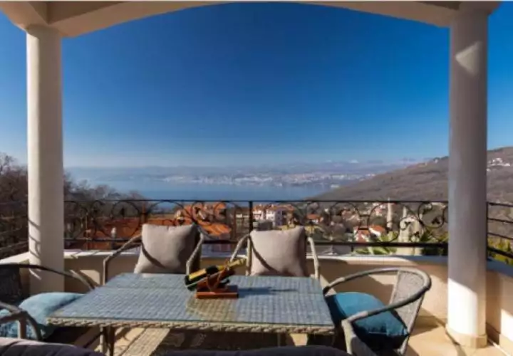Villa 267m² in Croatia, Lovran. Priced at 800000€ rent photo-23