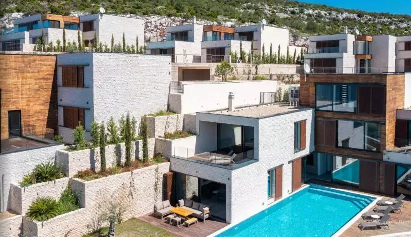 Villa 386m² in Croatia, Sibenik. Priced at 3450000€ rent photo-5